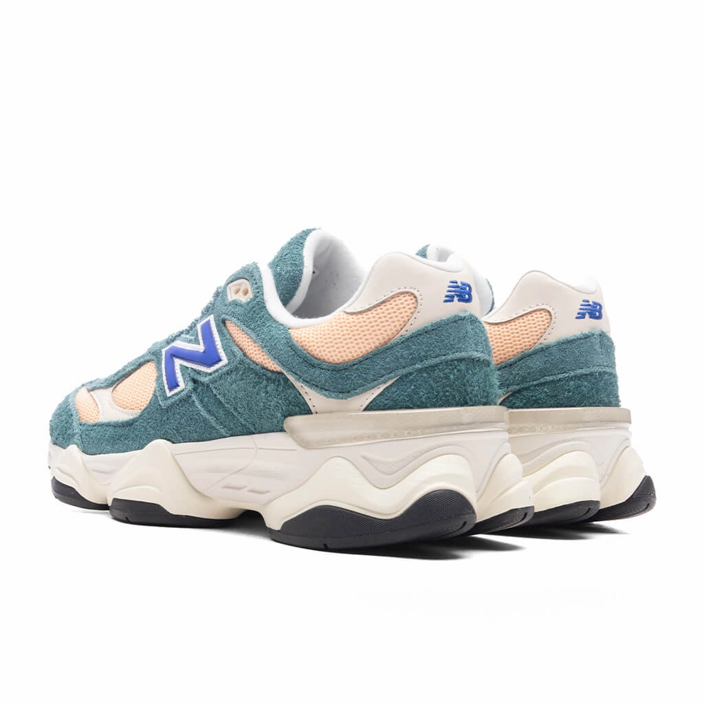 9060 (GS) - New Spruce/Peach Blossom/Team Royal