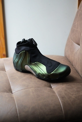 AIR FLIGHTPOSITE METALLIC GOLD