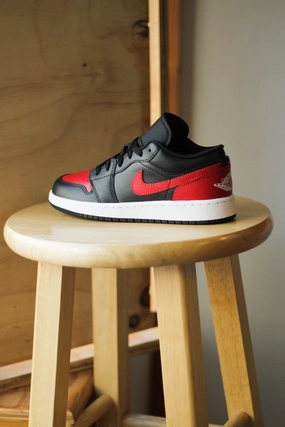 AIR JORDAN 1 LOW (GS) VARSITY RED