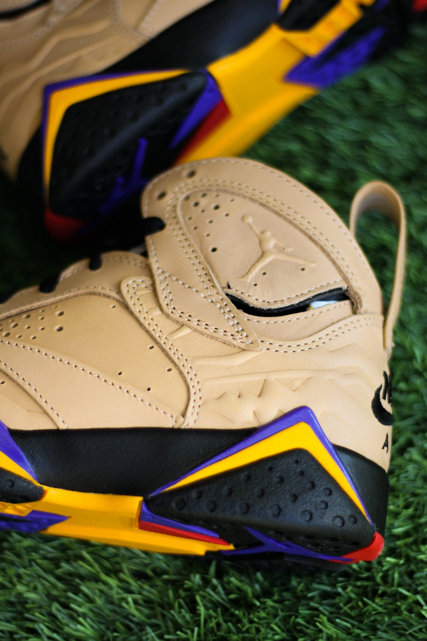 AIR JORDAN 7 RETRO SE (GS) VACHETTA TAN