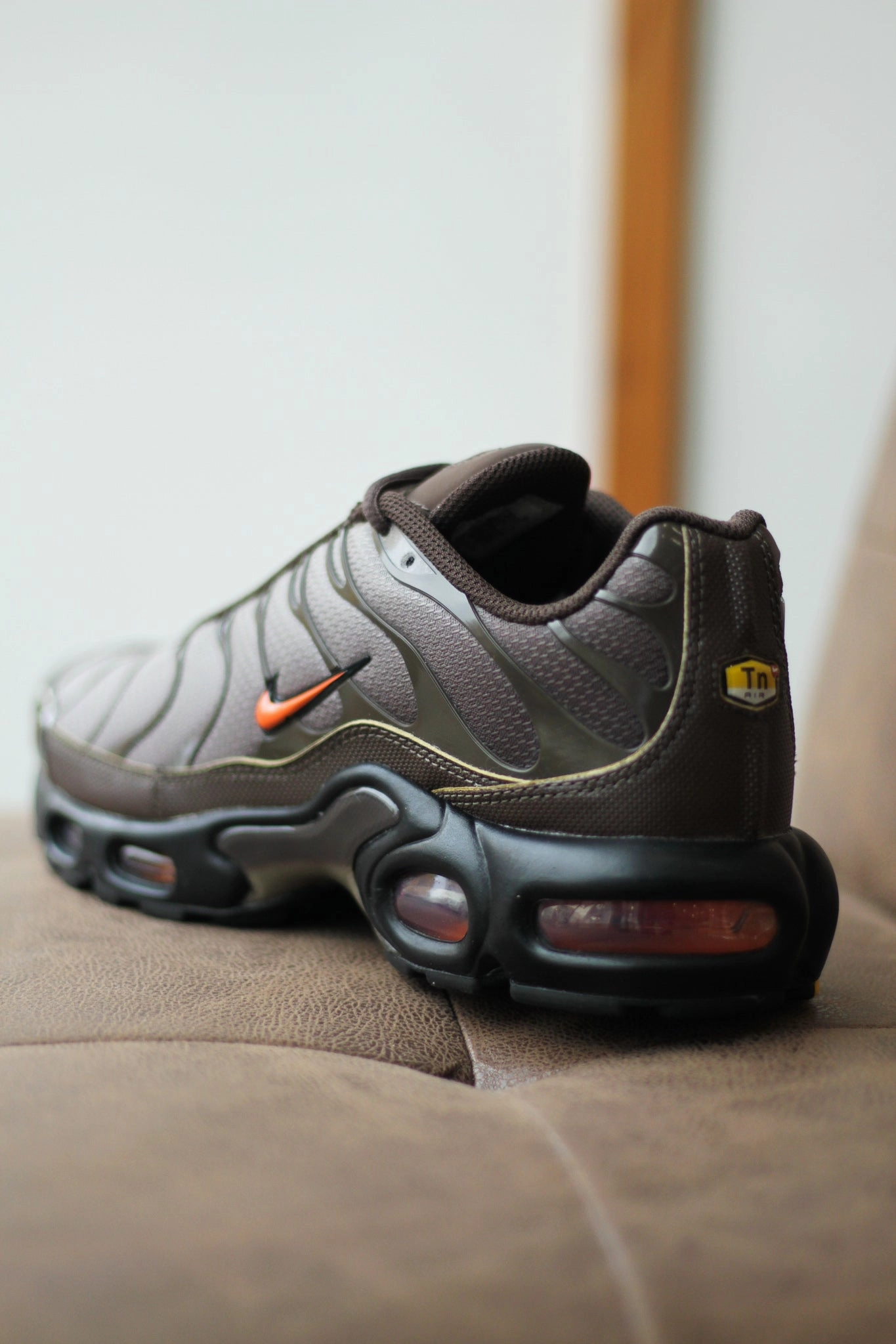 AIR MAX PLUS BAROQUE BROWN