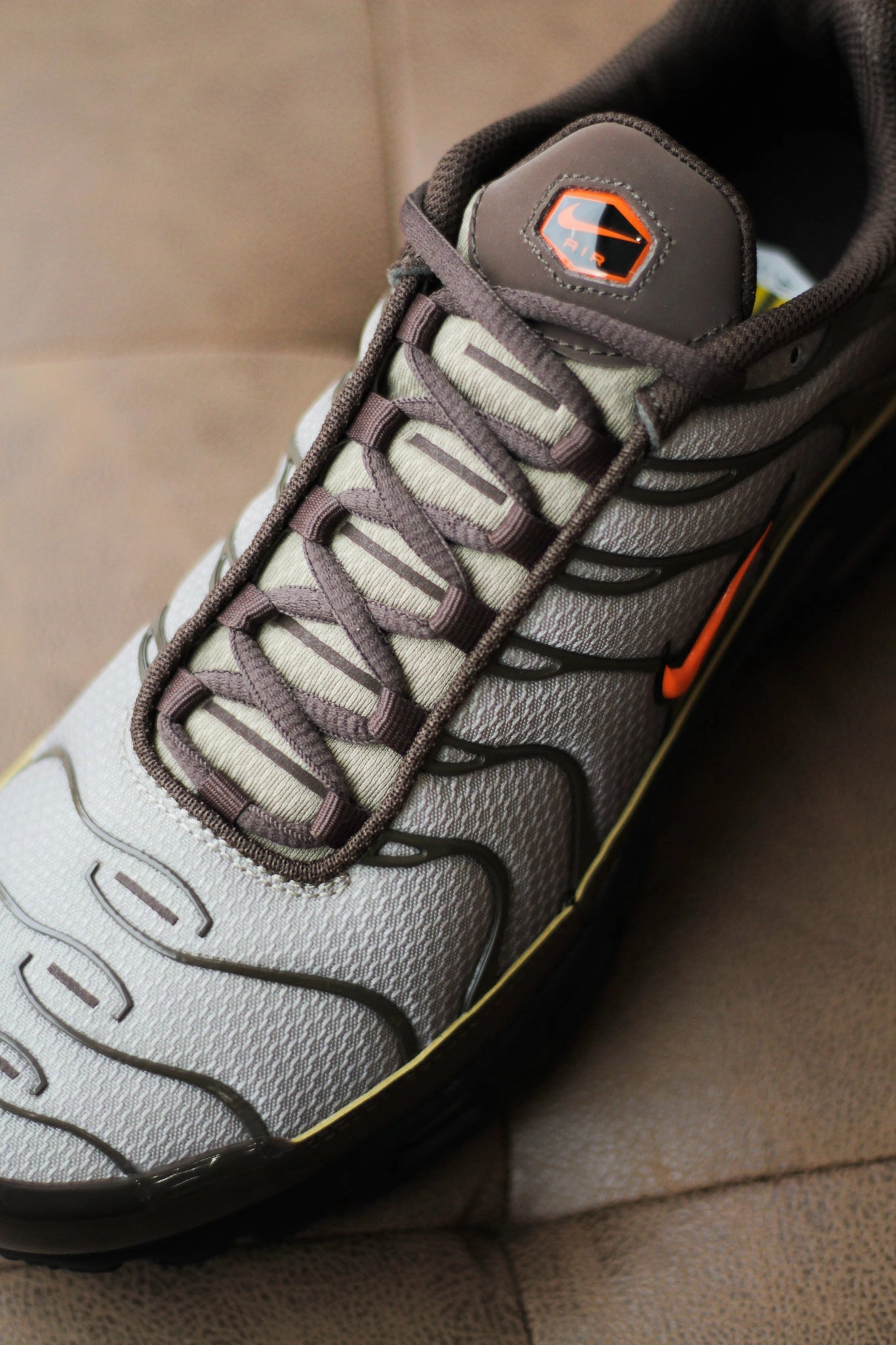 AIR MAX PLUS BAROQUE BROWN