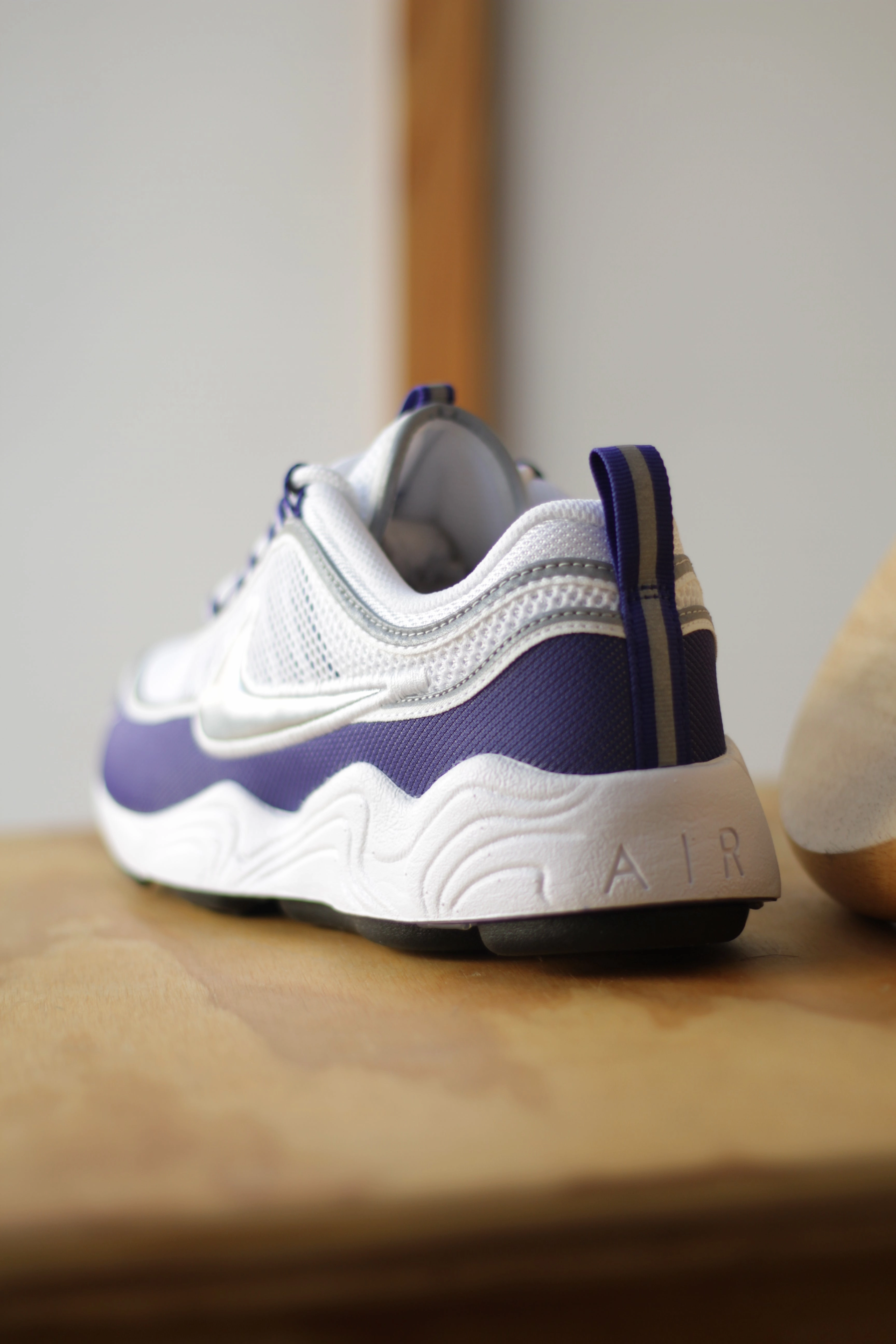AIR ZOOM SPIRIDON SP WHITE/METALLIC SILVER-LIGHT CONCORD