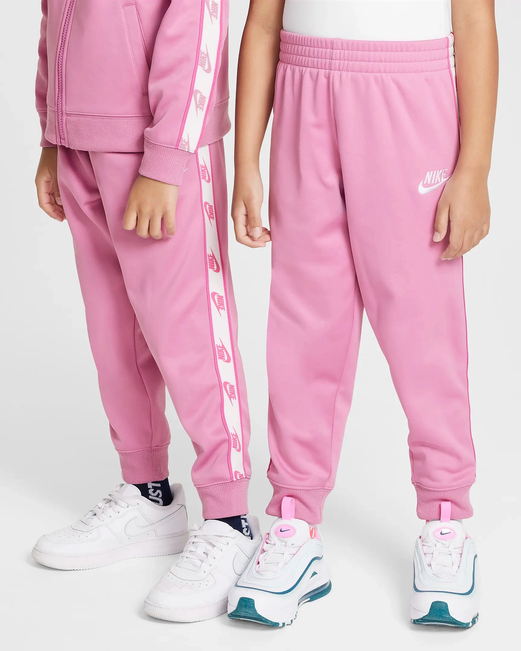 Ensemble de survêtement Nike Enfant - Rose