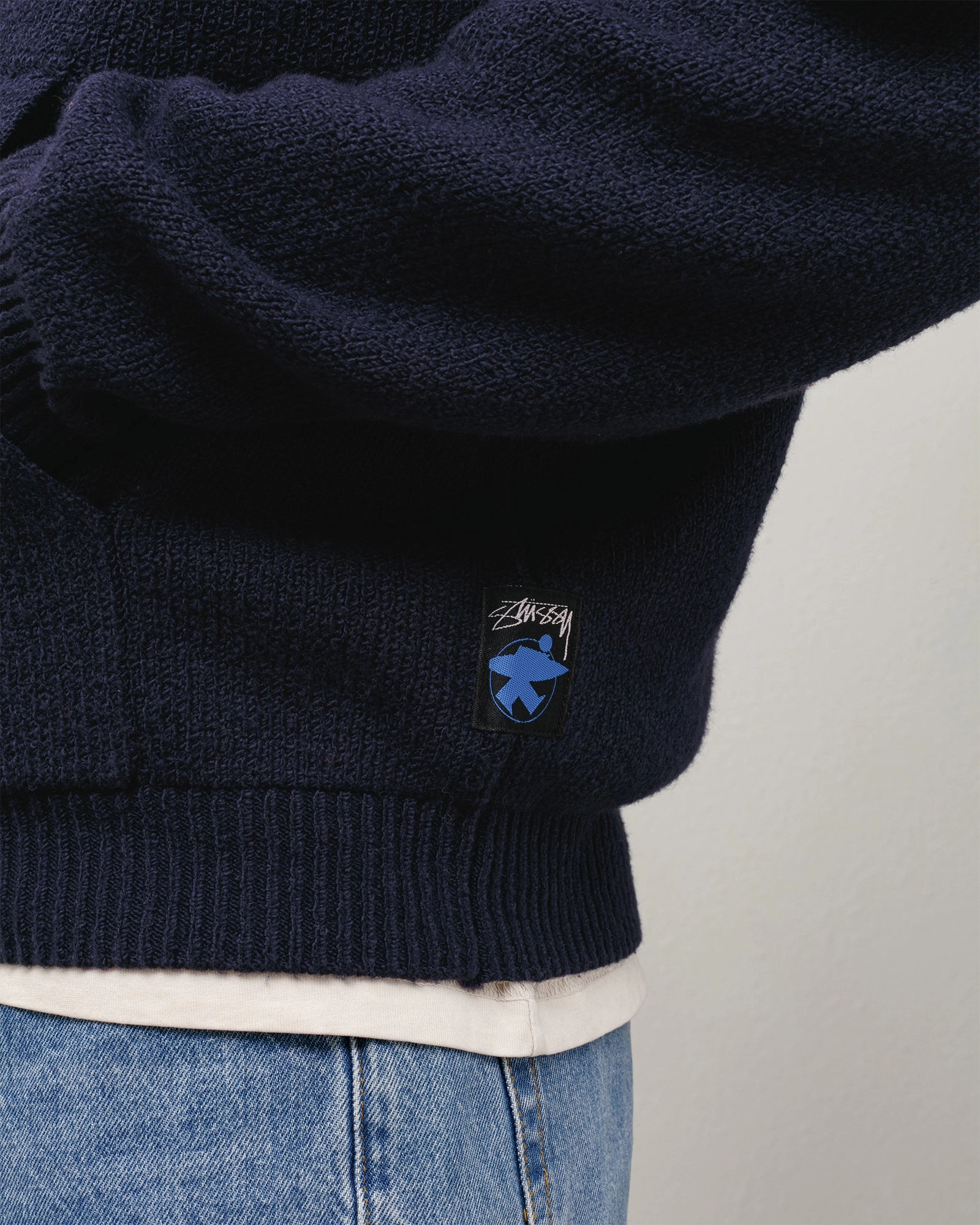 HOODED ZIP SWEATER