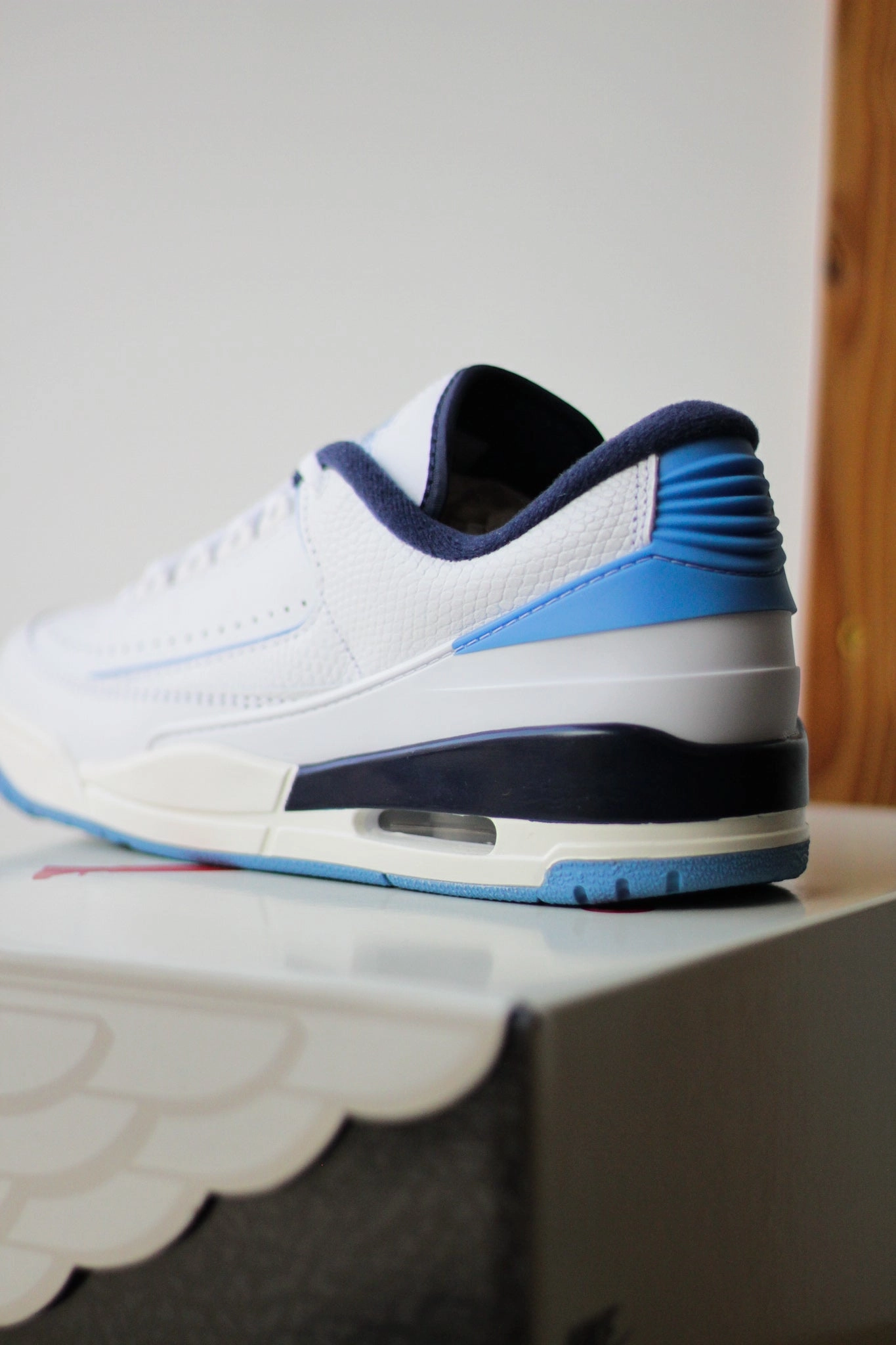 JORDAN 2/3 UNIVERSITY BLUE