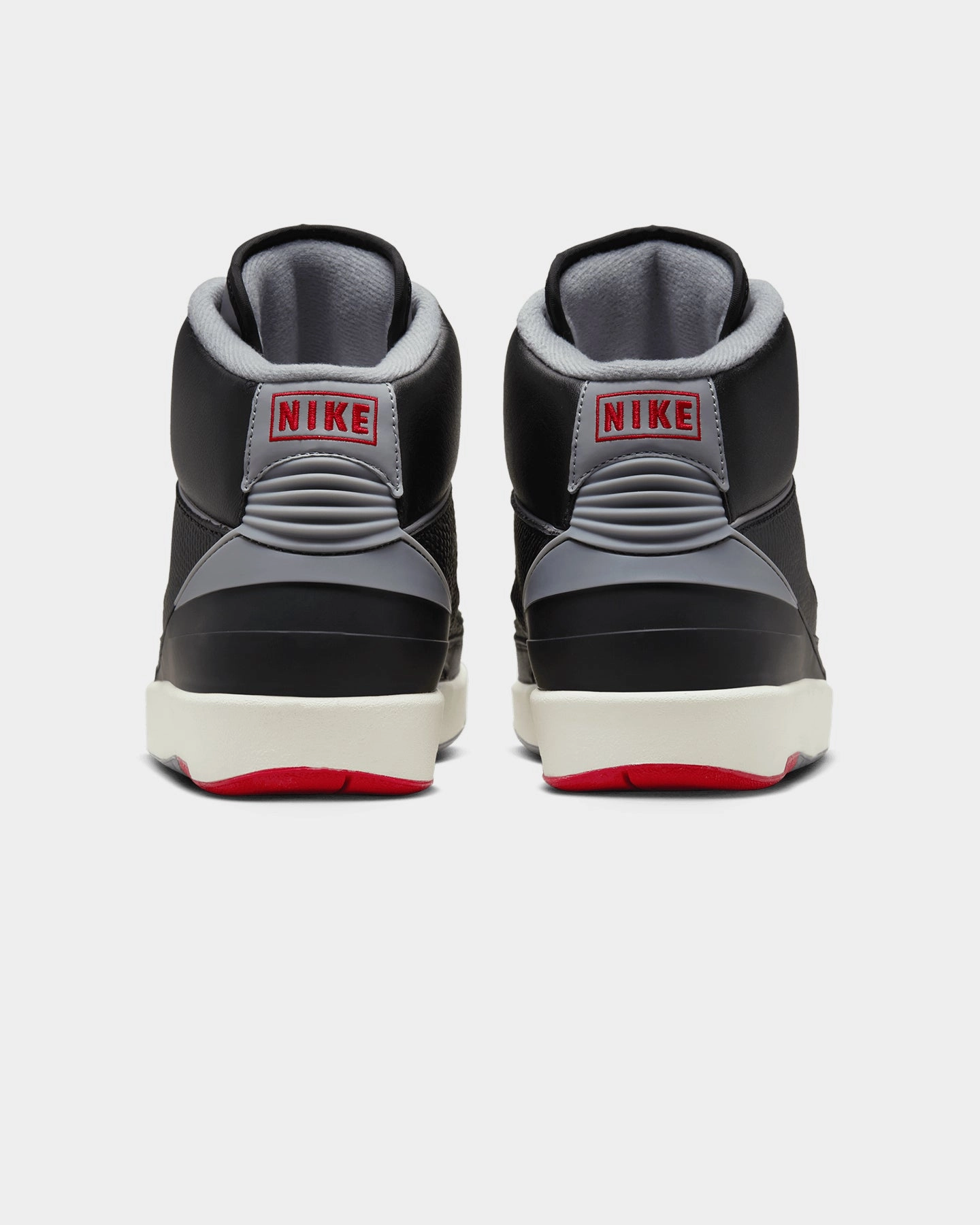 Jordan Air Jordan 2 Retro Black Cement Black/Cement Grey