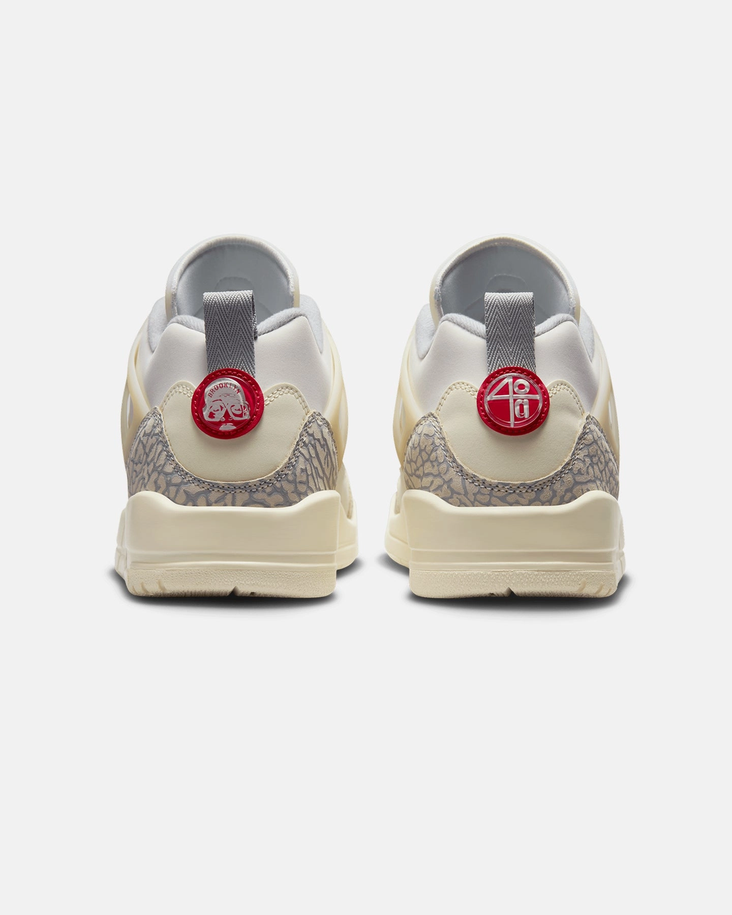 Jordan Spizike Low Sail/University
