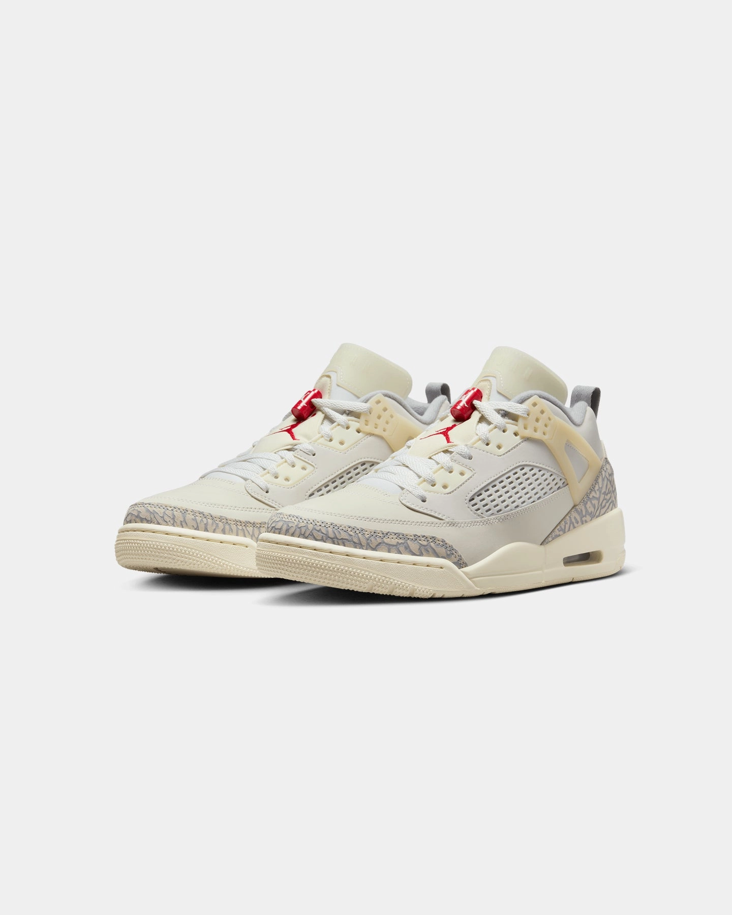 Jordan Spizike Low Sail/University