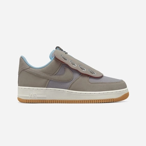 NIKE | AIR FORCE 1 LOW { SHROUD