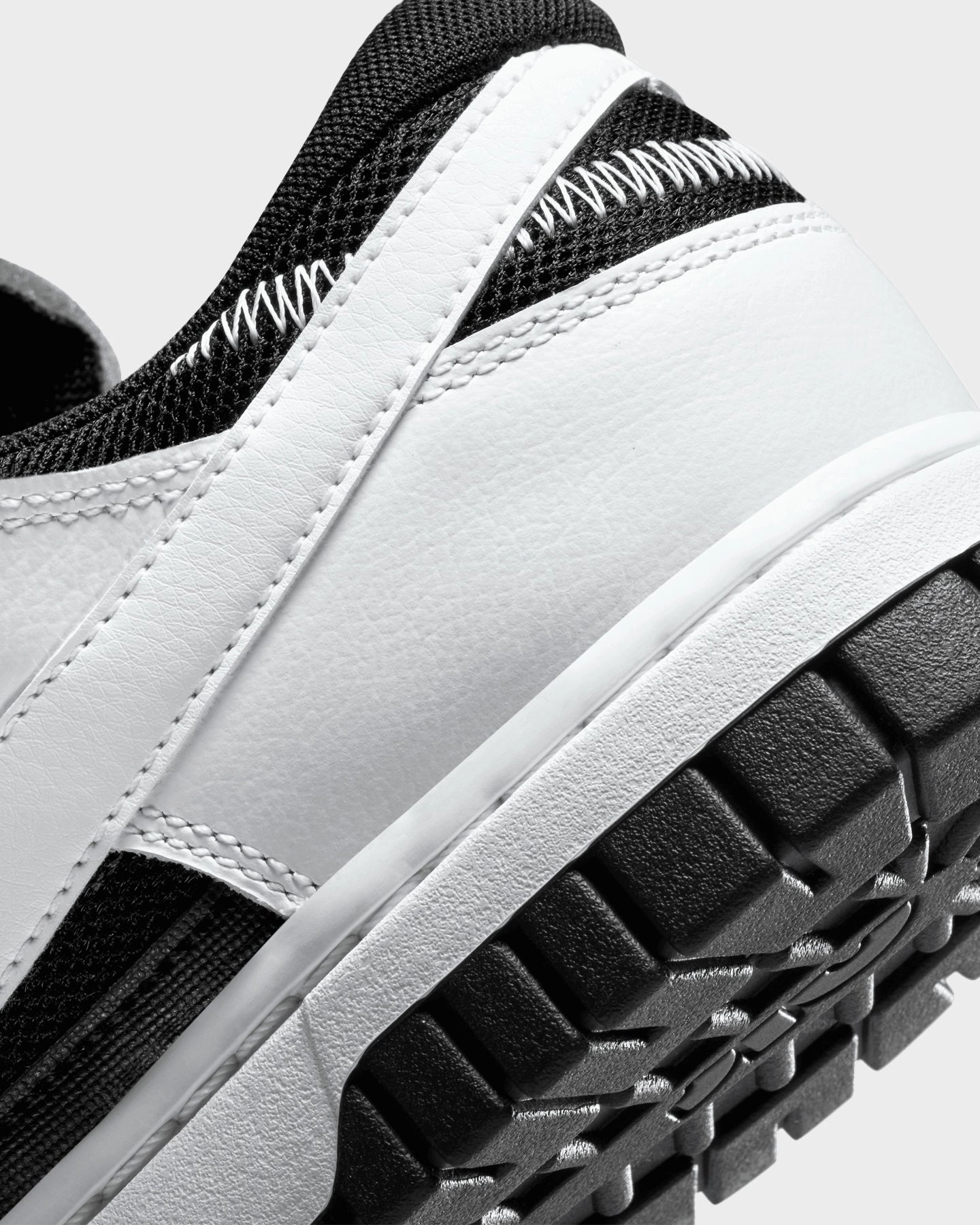 Nike Air Dunk Jumbo Reverse Panda Black/White