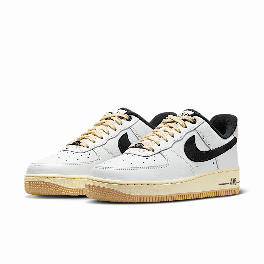 Nike Air Force 1 '07 LX Low Command Force Summit White Black