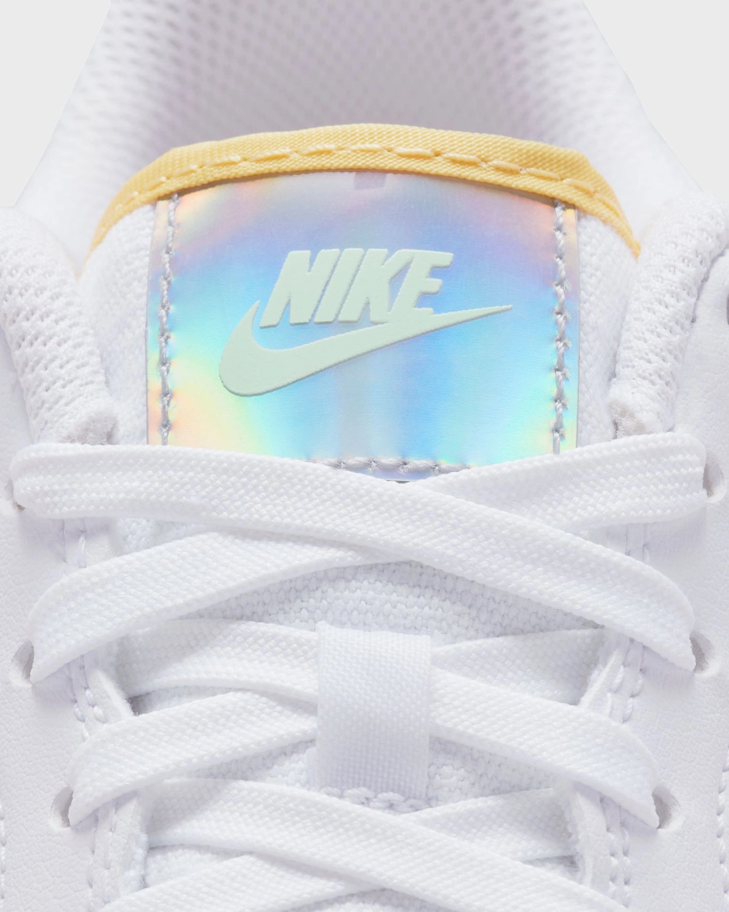 Nike Air Force 1 LV8 (GS) White/Mint Foam