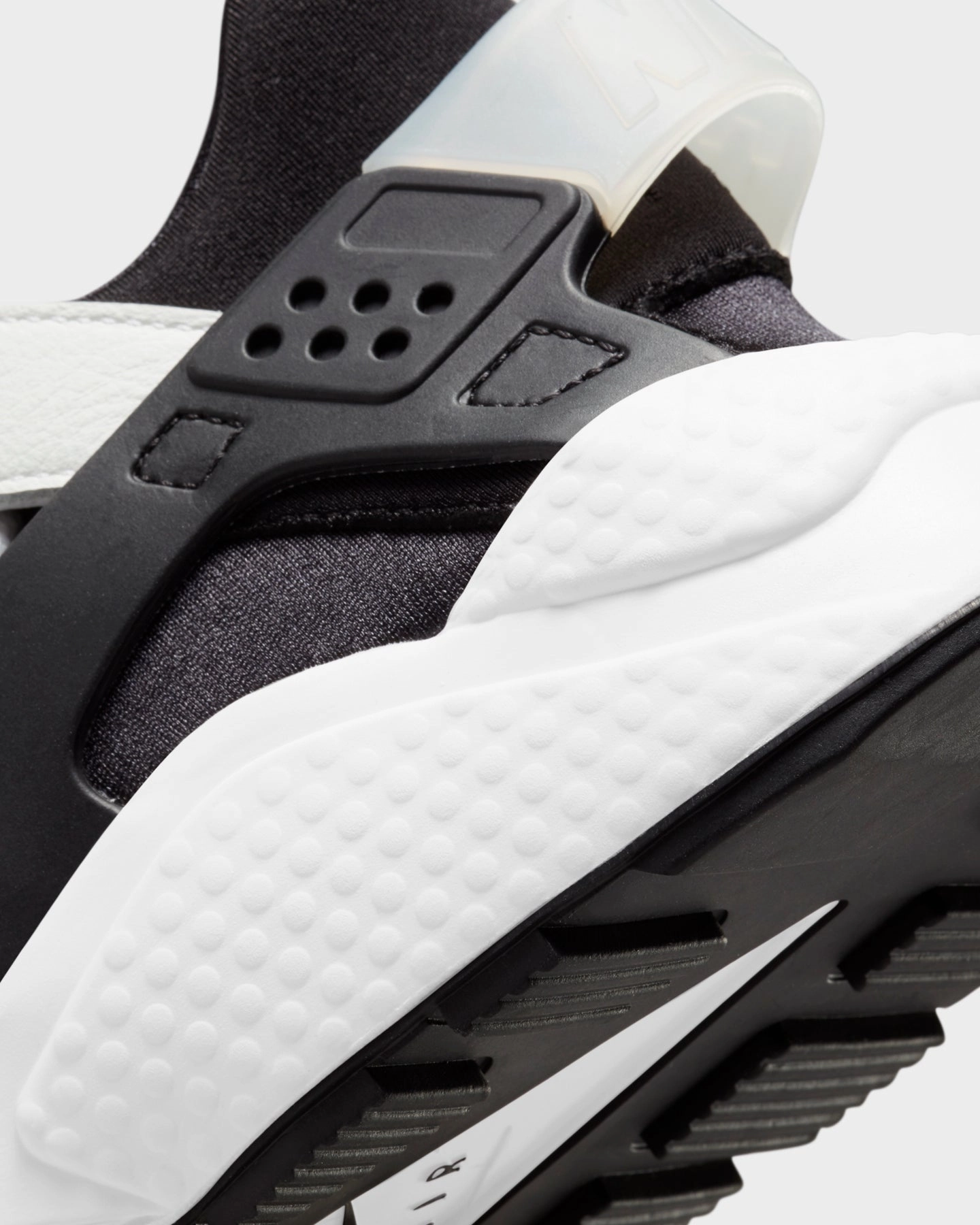 Nike Air Huarache Black/White