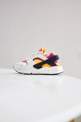 NIKE AIR HUARACHE UNIVERSITY GOLD/PINK