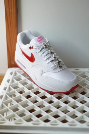 NIKE AIR MAX 1 PRM WHITE/UNIVERSITY RED-PLAYFUL PINK
