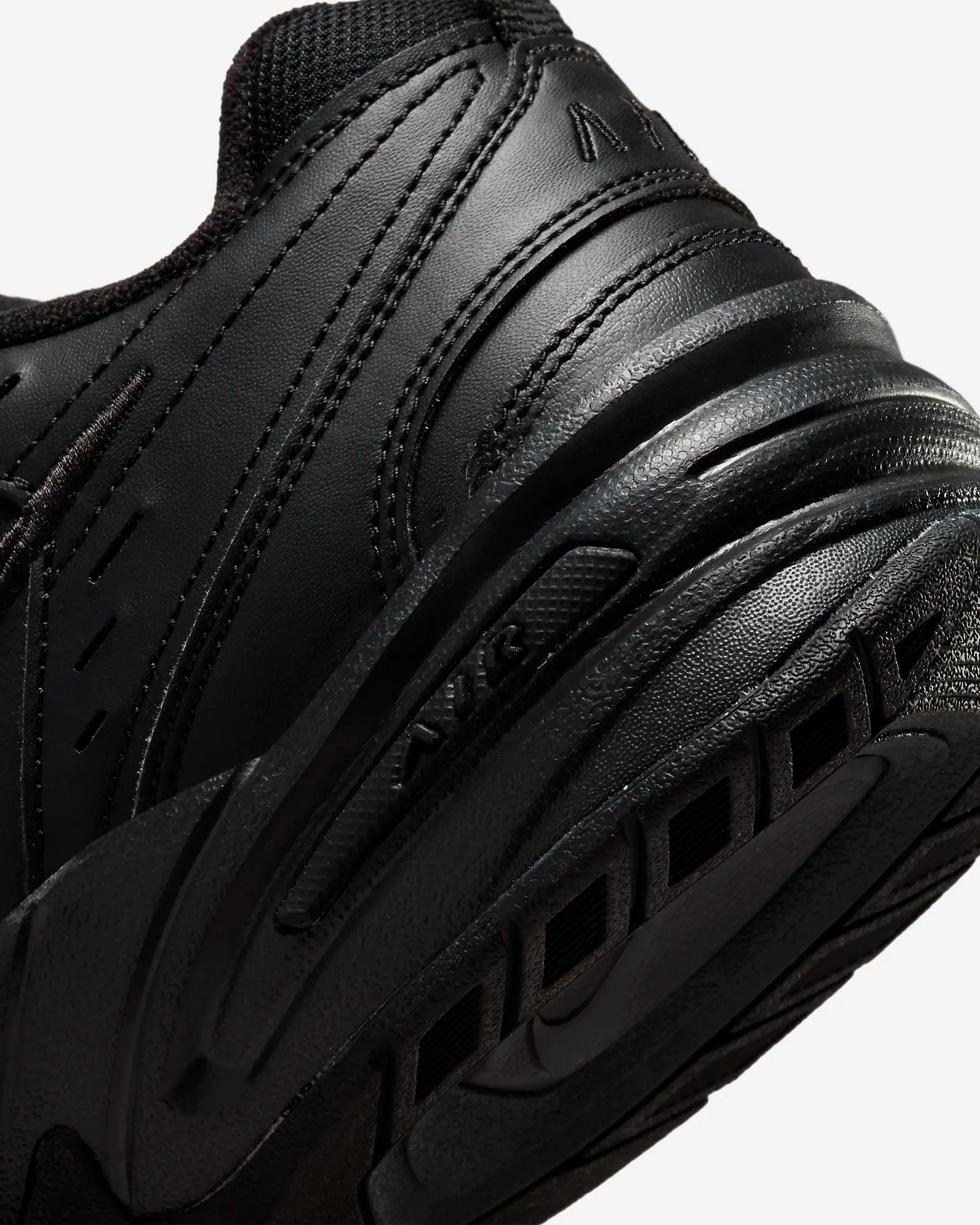 Nike Air Monarch IV - Noir