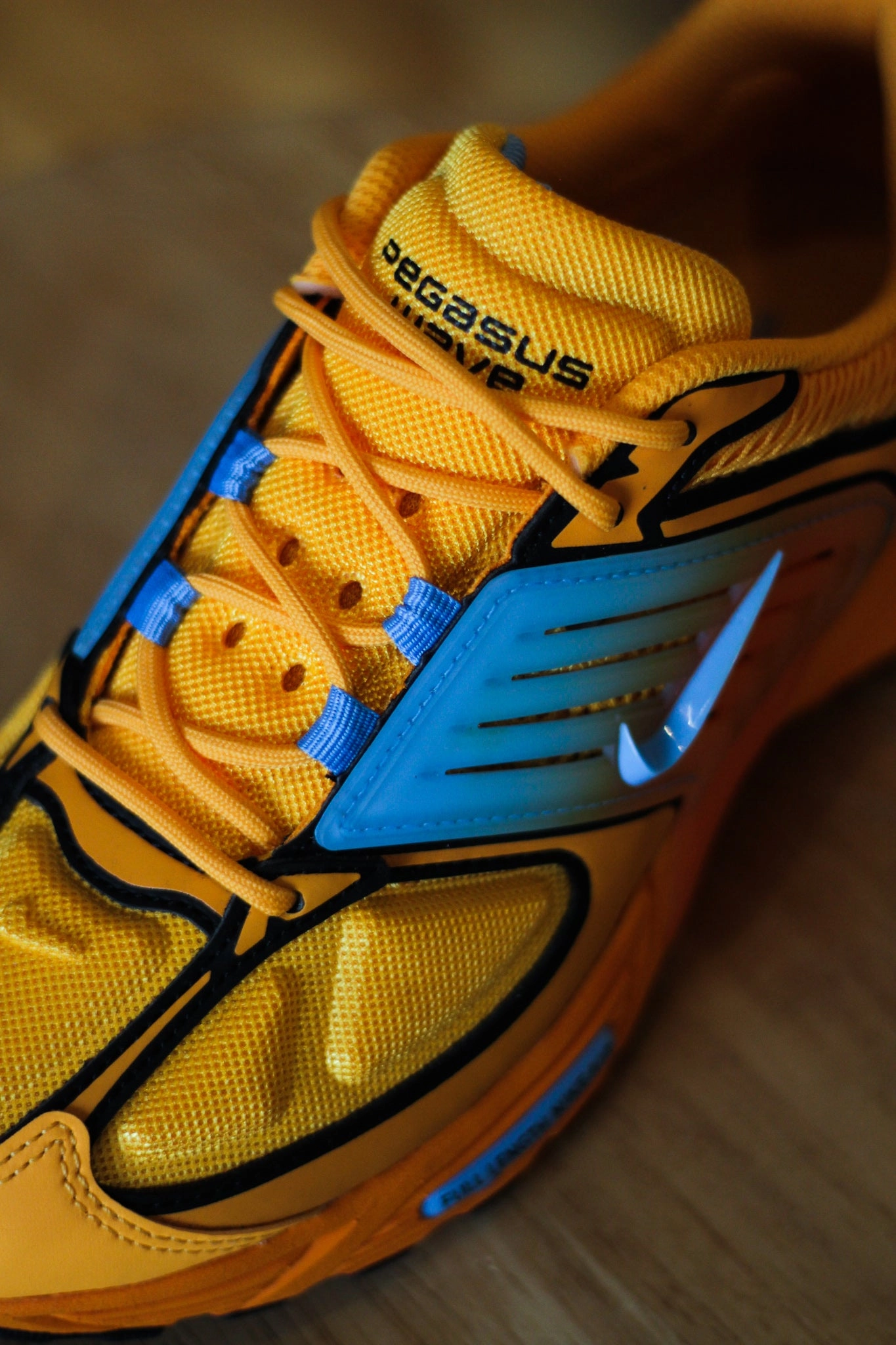 NIKE AIR PEGASUS WAVE SUNDIAL/UNIVERSITY BLUE-BRIGHT CERAMIC