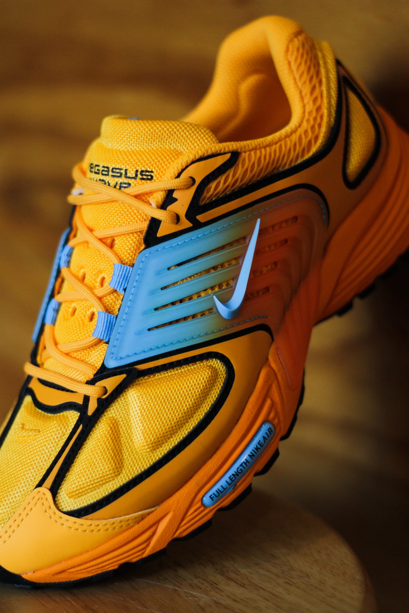 NIKE AIR PEGASUS WAVE SUNDIAL/UNIVERSITY BLUE-BRIGHT CERAMIC