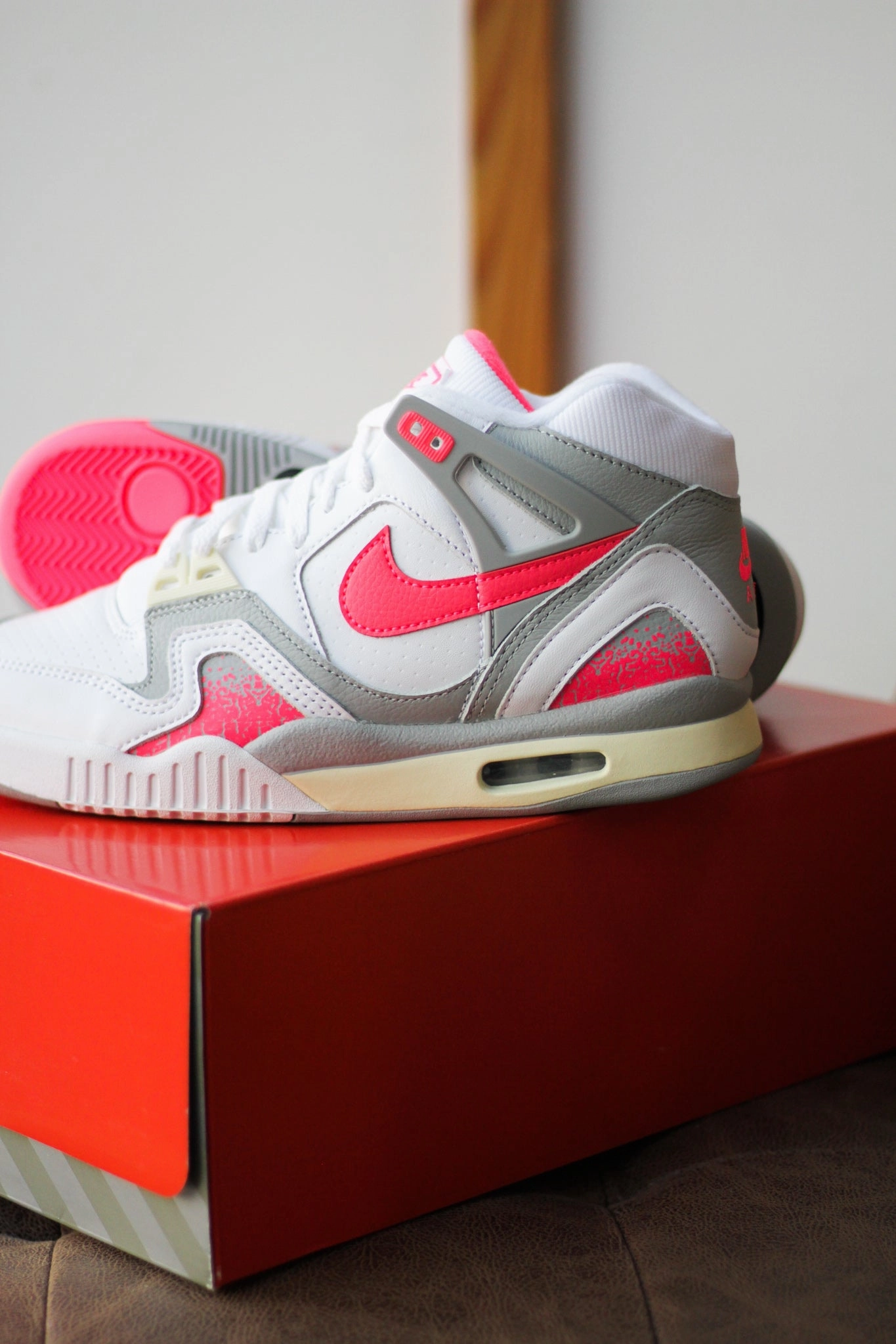 NIKE AIR TECH CHALLENGE 2 WHITE/RACER PINK-LT SMOKE GREY