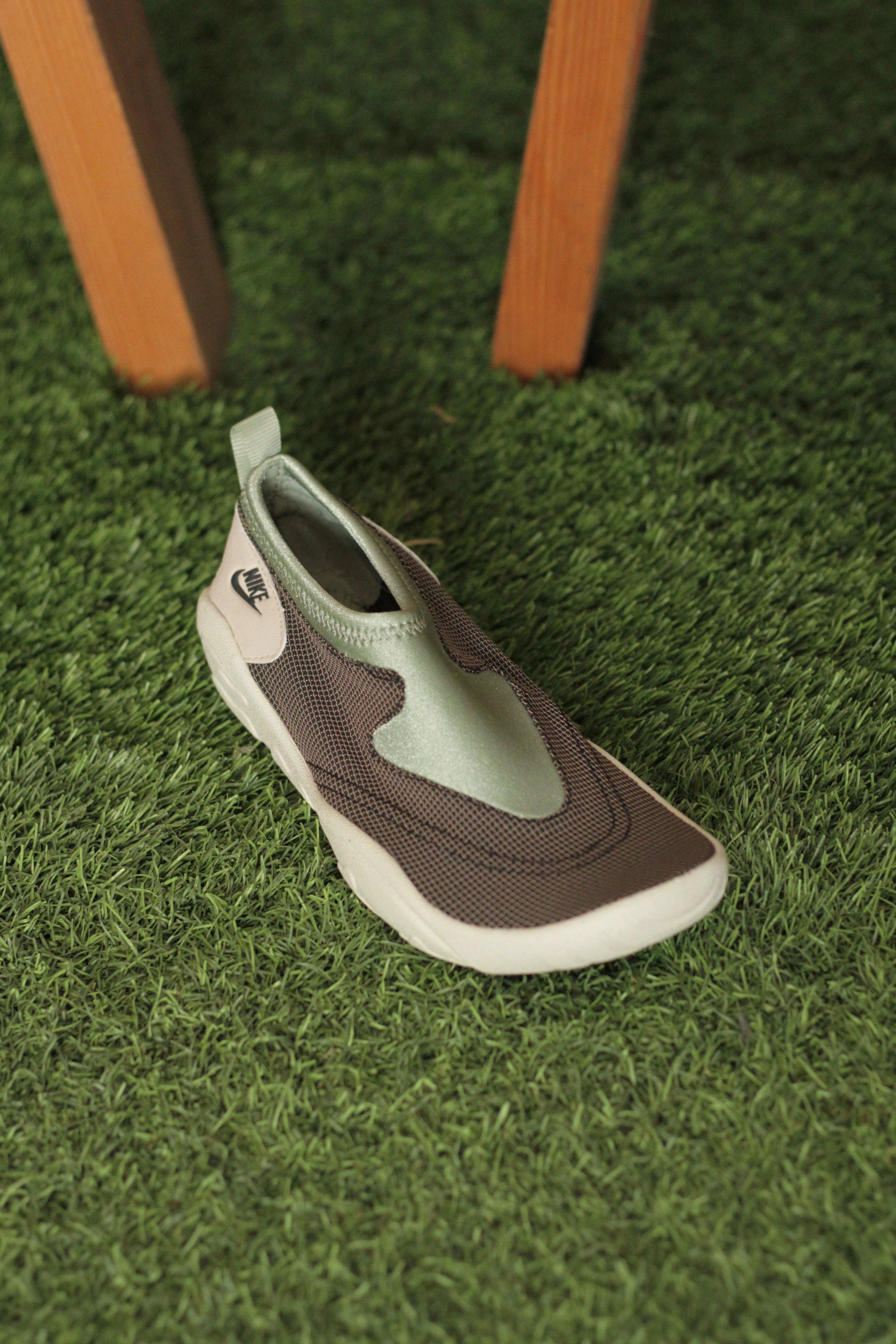NIKE AQUA TURF JADE HORIZON/OFF NOIR-LT OREWOOD BRN