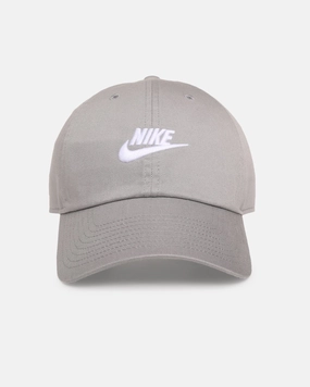 Nike Club Unstructured Futura Wash Strapback Cap Black/Particle