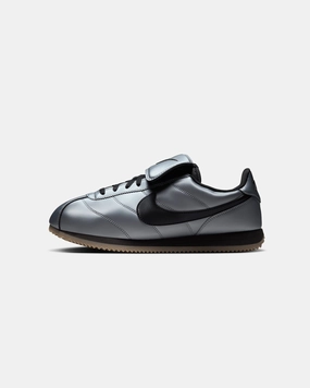Nike Cortez SE Mtlc Cool Grey/Black-Gum Dark Brown
