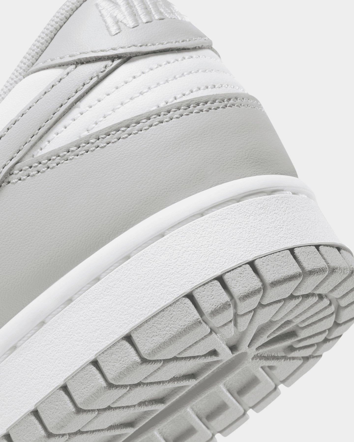 Nike Dunk Low Retro Grey Fog White/Grey Fog