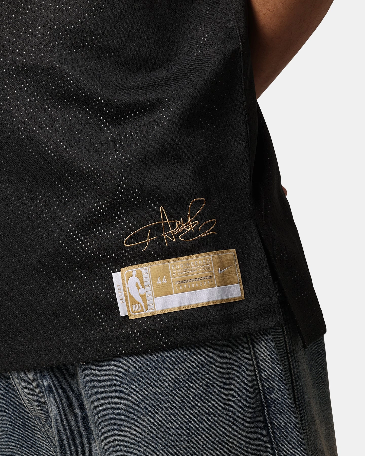 Nike Giannis Antetokounmpo Milwaukee Bucks Dri-FIT 2024 Select Series Jersey Black/Gold