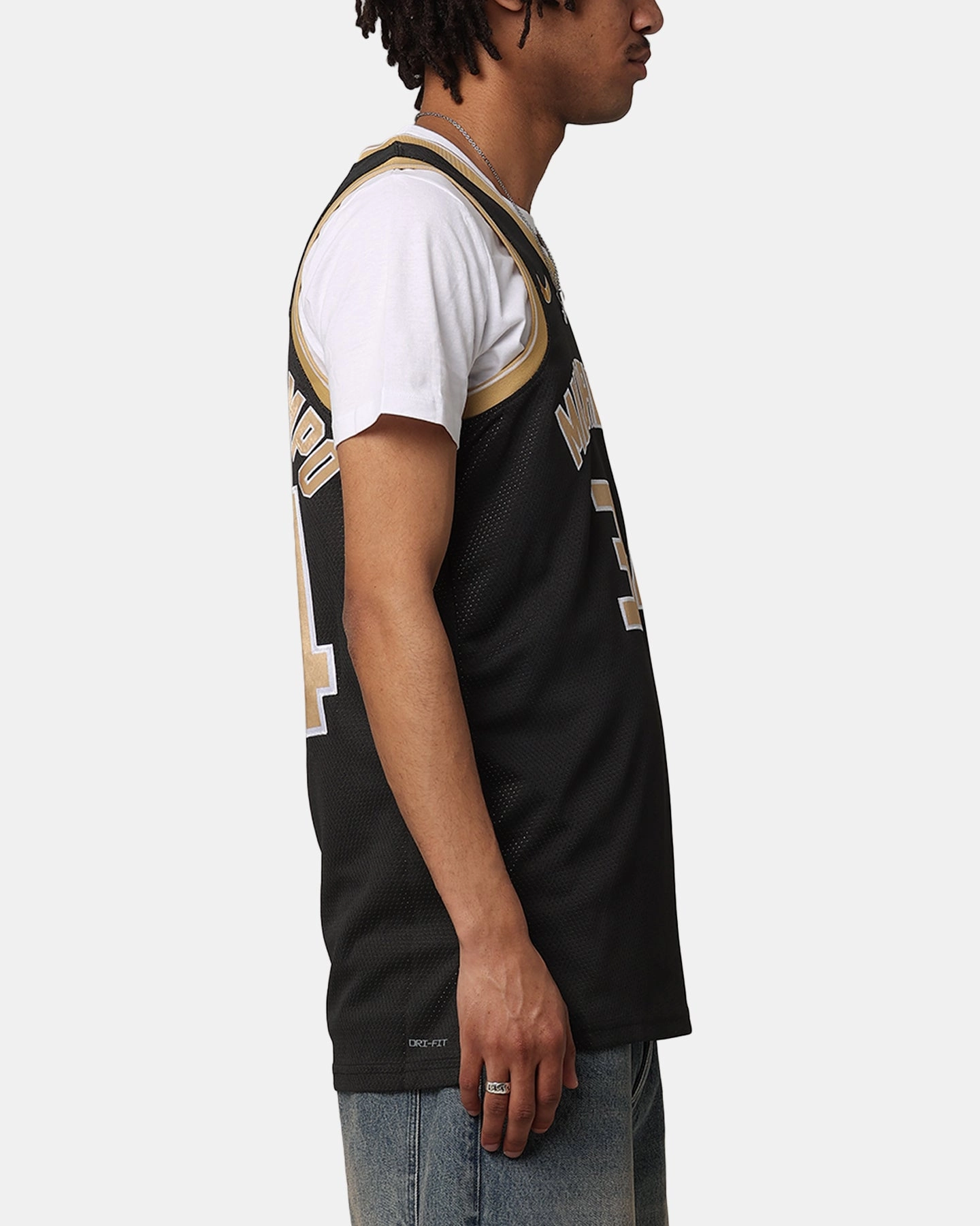Nike Giannis Antetokounmpo Milwaukee Bucks Dri-FIT 2024 Select Series Jersey Black/Gold