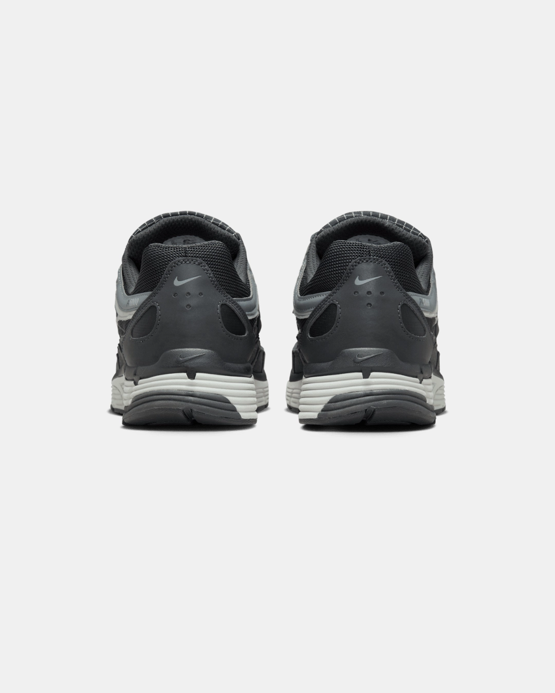 Nike P-6000 - Noir/Gris