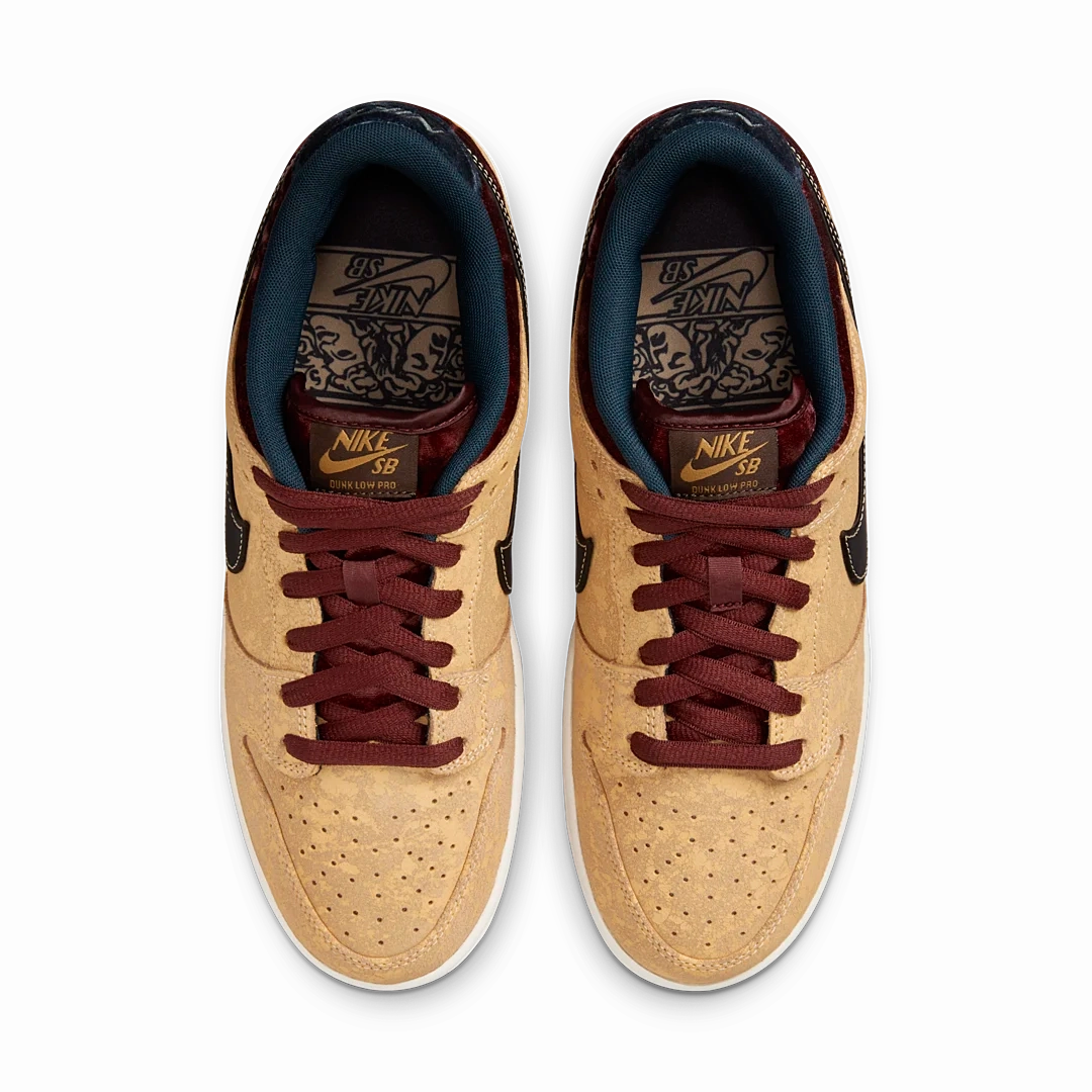 Nike SB Dunk Low City of Cinema