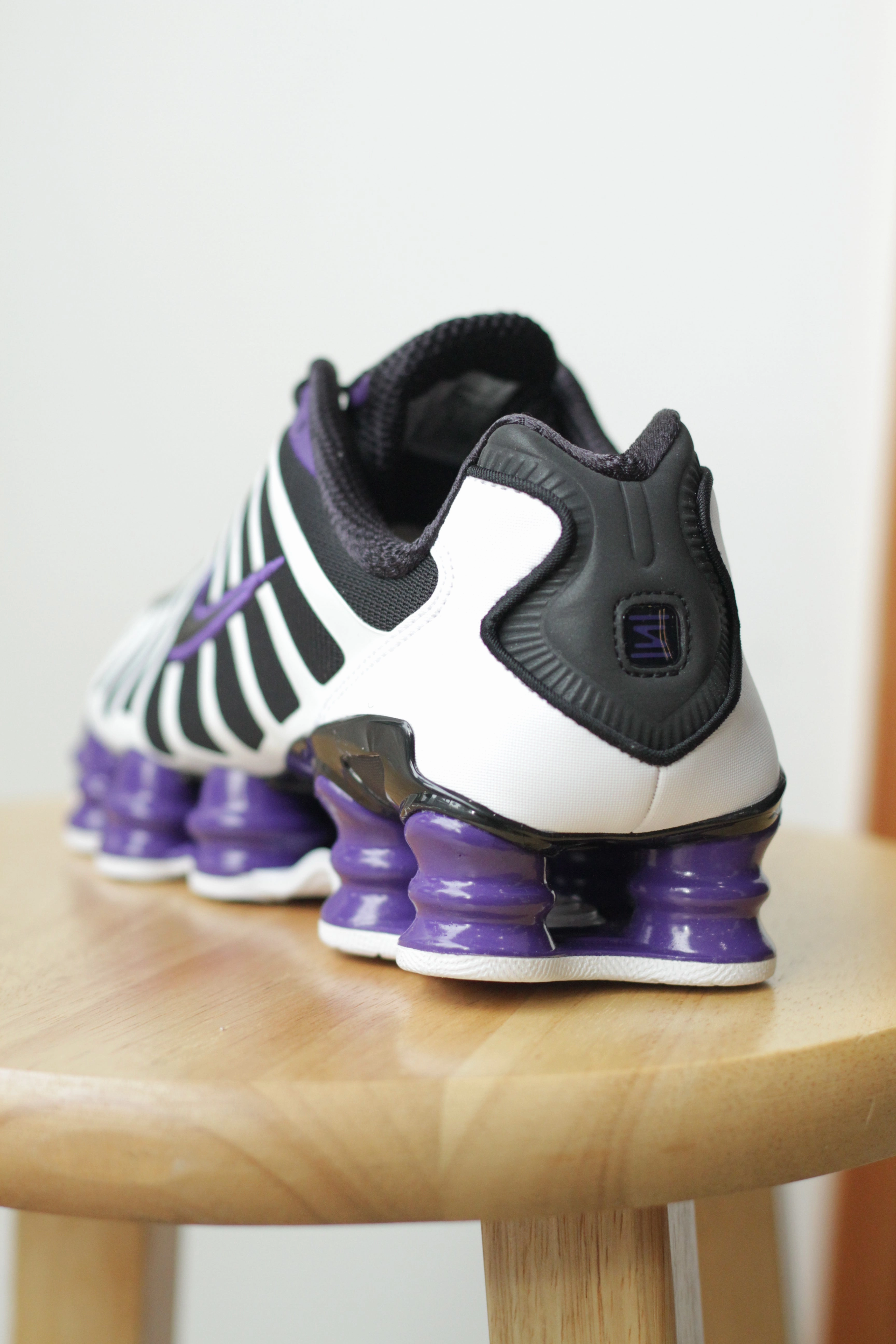 NIKE SHOX TL BLACK/COURT PURPLE-WHITE