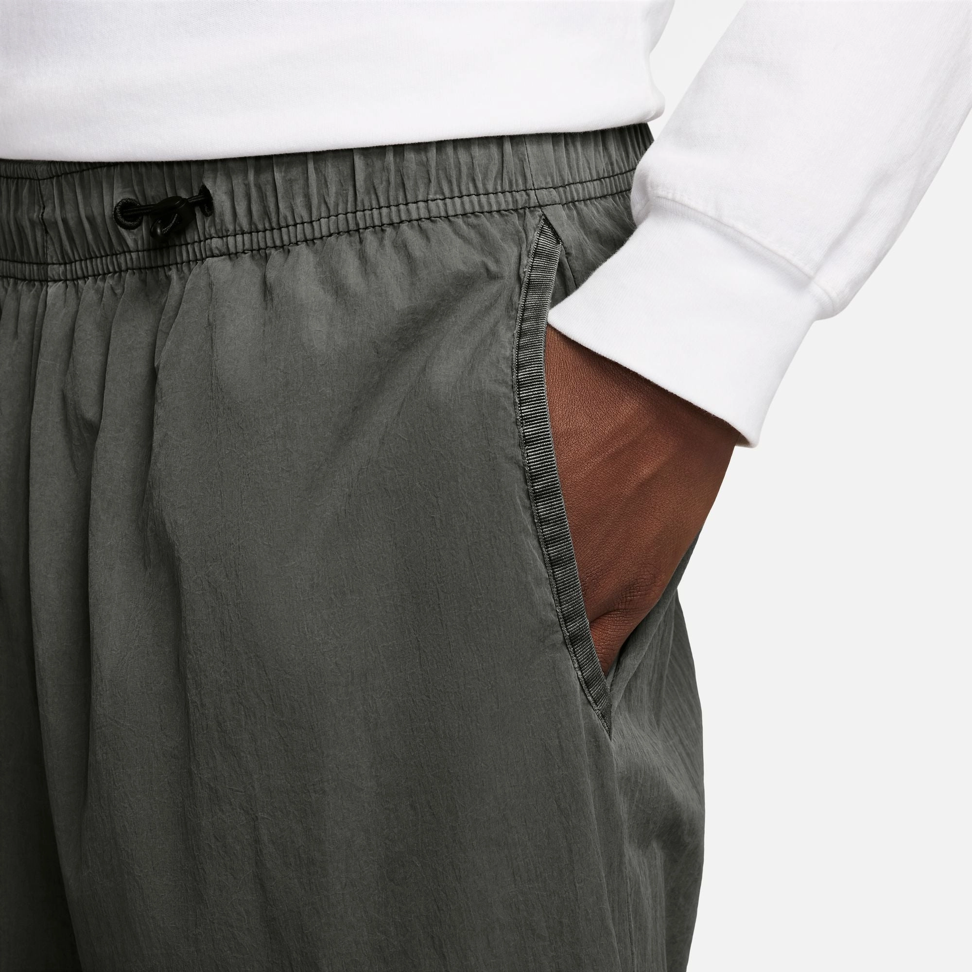 NIKE TECH WOVEN ZIP-OFF PANTS SEQUOIA/BLACK