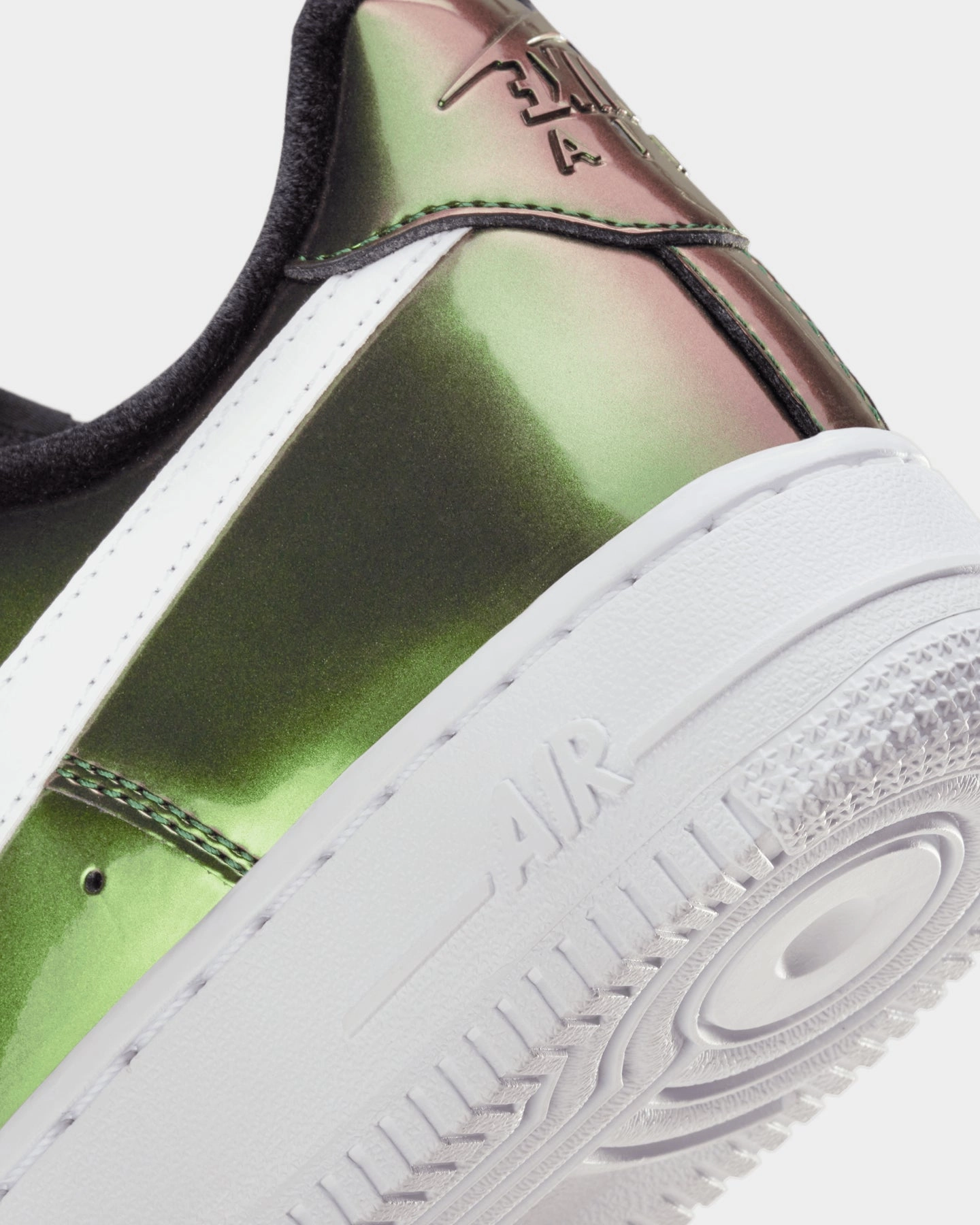 Nike Women's Air Force 1 '07 LV8 Iridescent Black/White