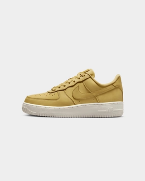 Nike Women's Air Force 1 '07 Premium Saturn Gold/Sail