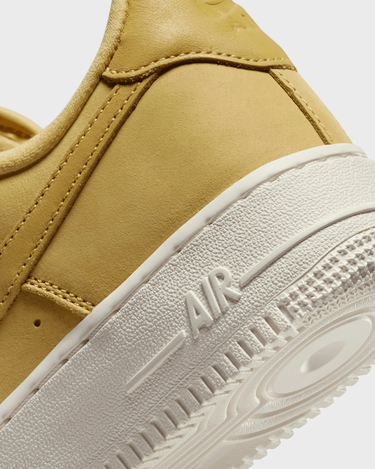 Nike Women's Air Force 1 '07 Premium Saturn Gold/Sail
