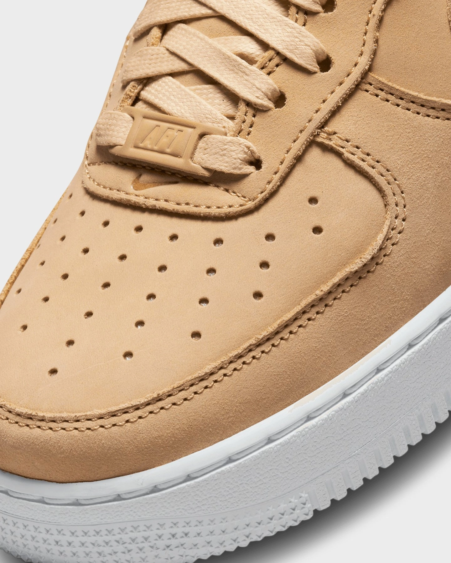 Nike Women's Air Force 1 '07 Premium Vachetta Tan/White