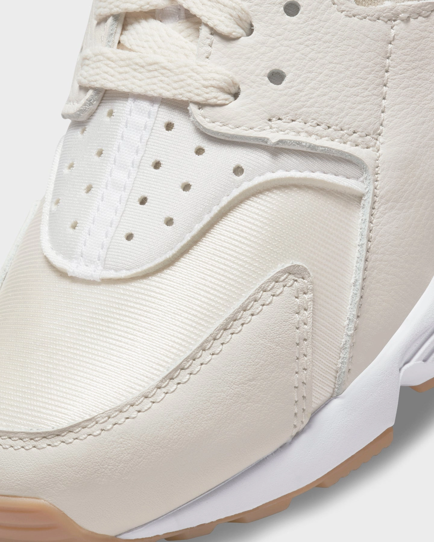 Nike Women's Air Huarache Phantom/White