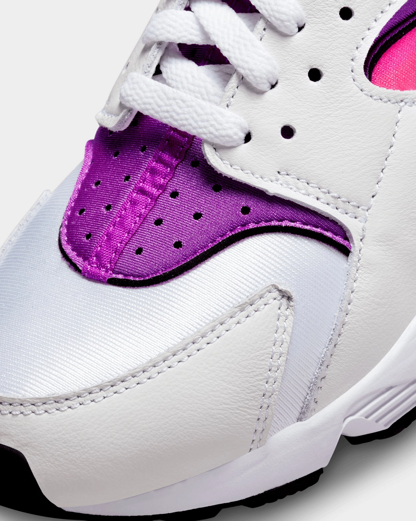 Nike Women's Air Huarache White/Black