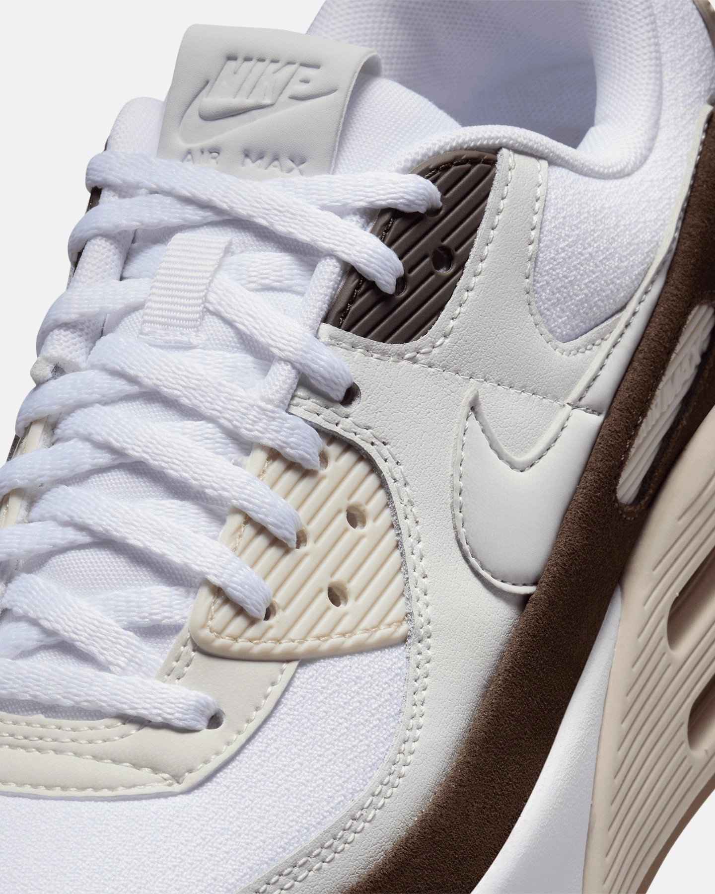 Nike Women's Air Max 90 LV8 White/Photon Dust