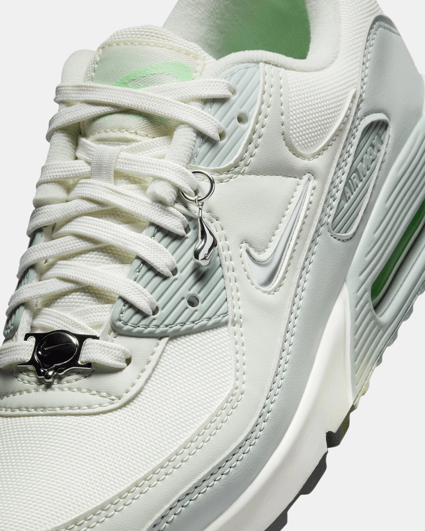 Nike Women's Air Max 90 SE Next Nature Molten Metal Sail/Metallic Silver