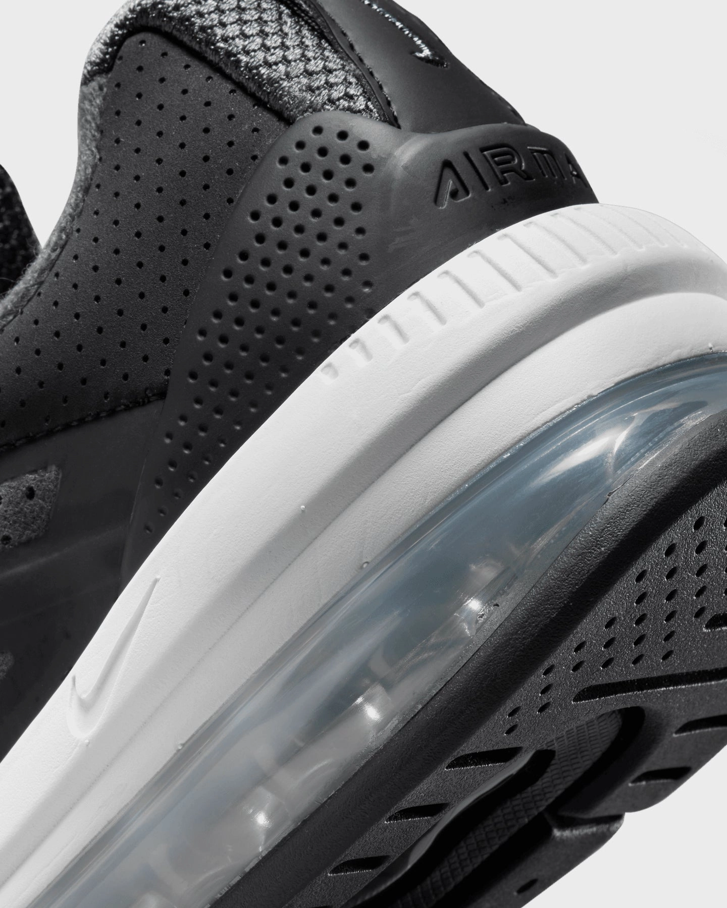 Nike Women's Air Max Genome Black/Black