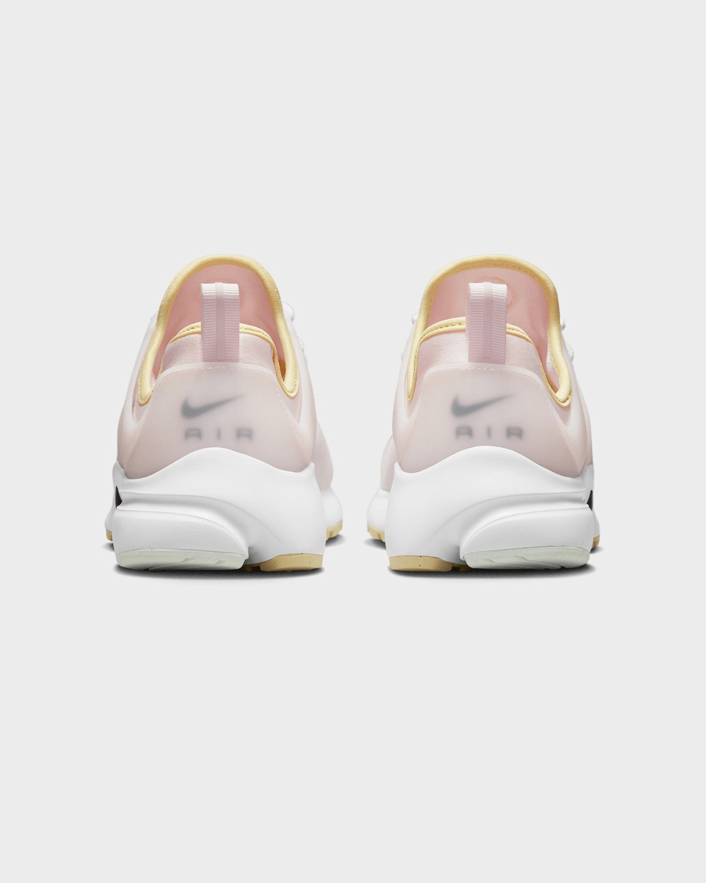 Nike Women's Air Presto Light Soft Pink