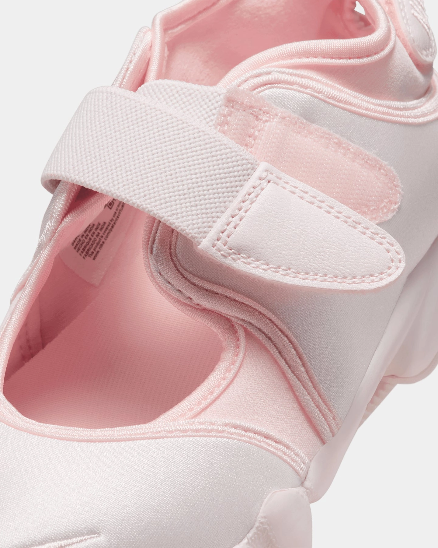 Nike Women's Air Rift SE Soft Pink