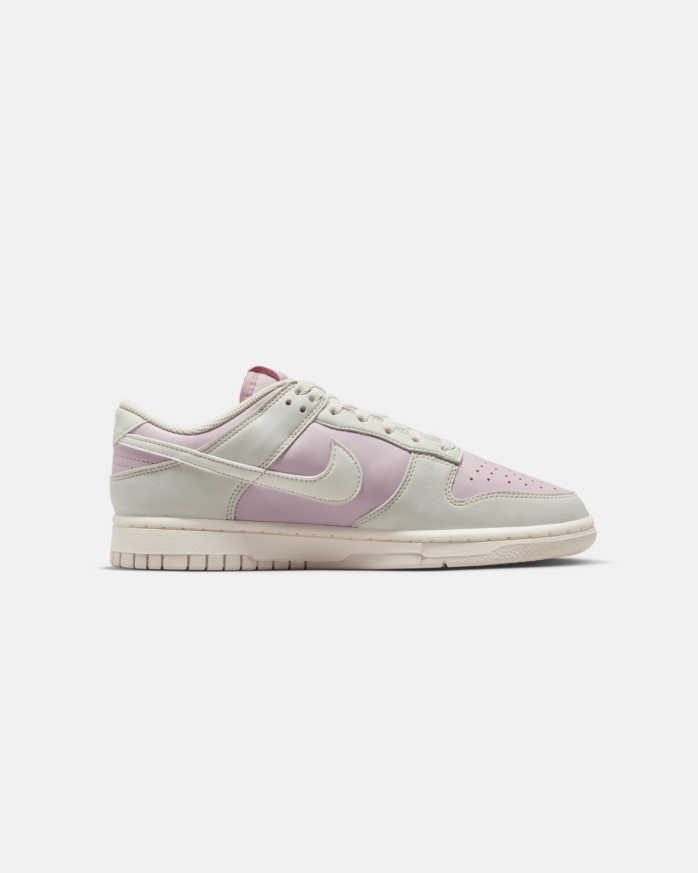 Nike Women's Dunk Low Next Nature Light Bone