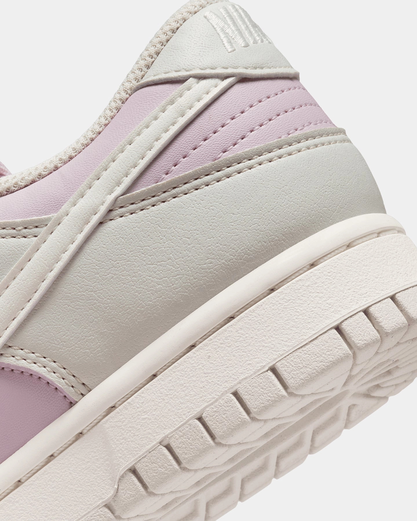 Nike Women's Dunk Low Next Nature Light Bone