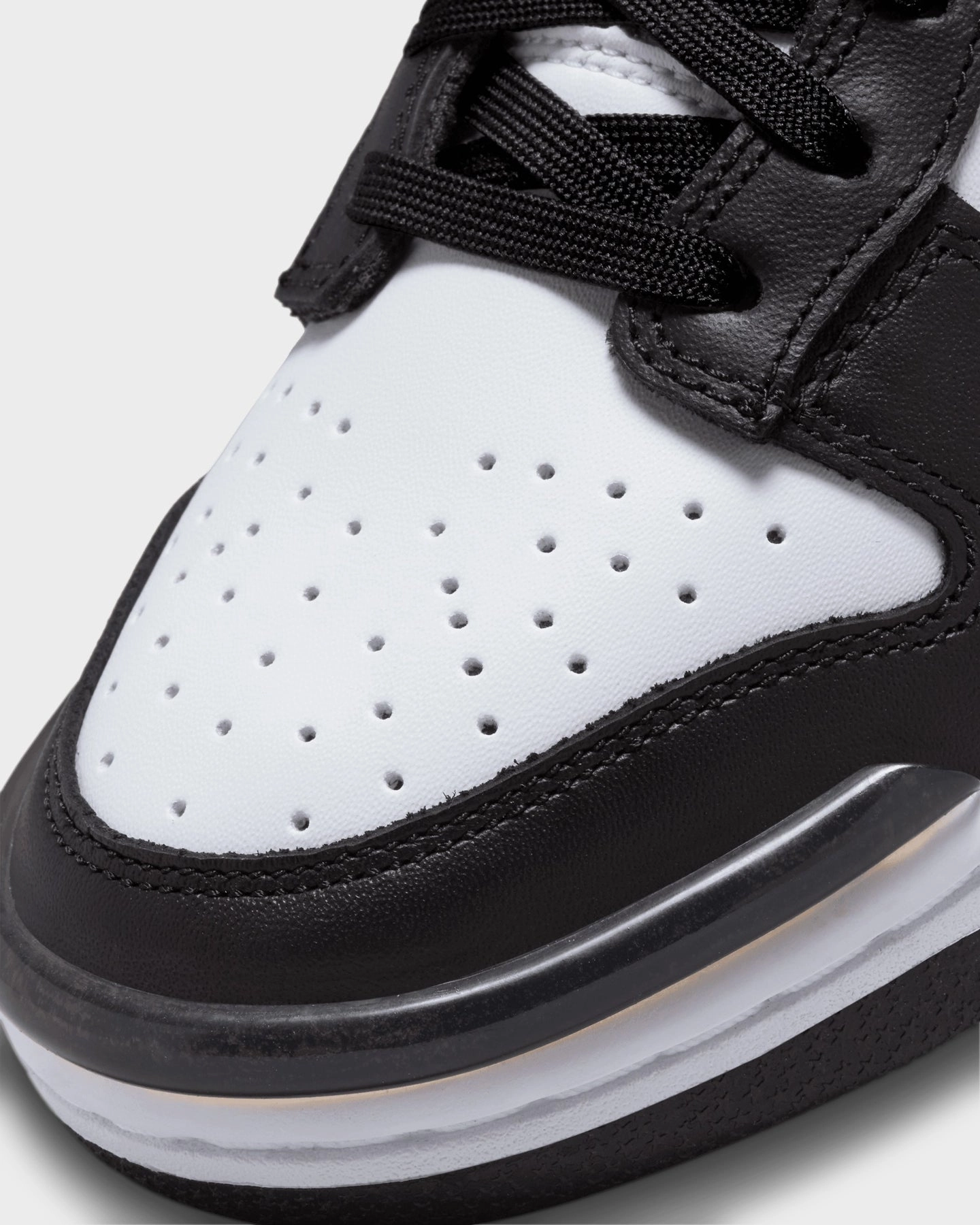 Nike Women's Dunk Low Twist Panda Black/White/Black