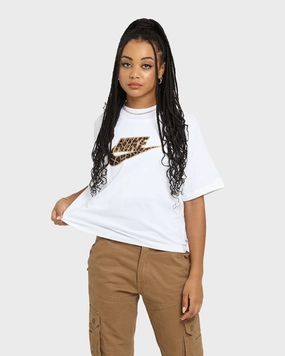 Nike Women's Sportswear Boxy T-Shirt White