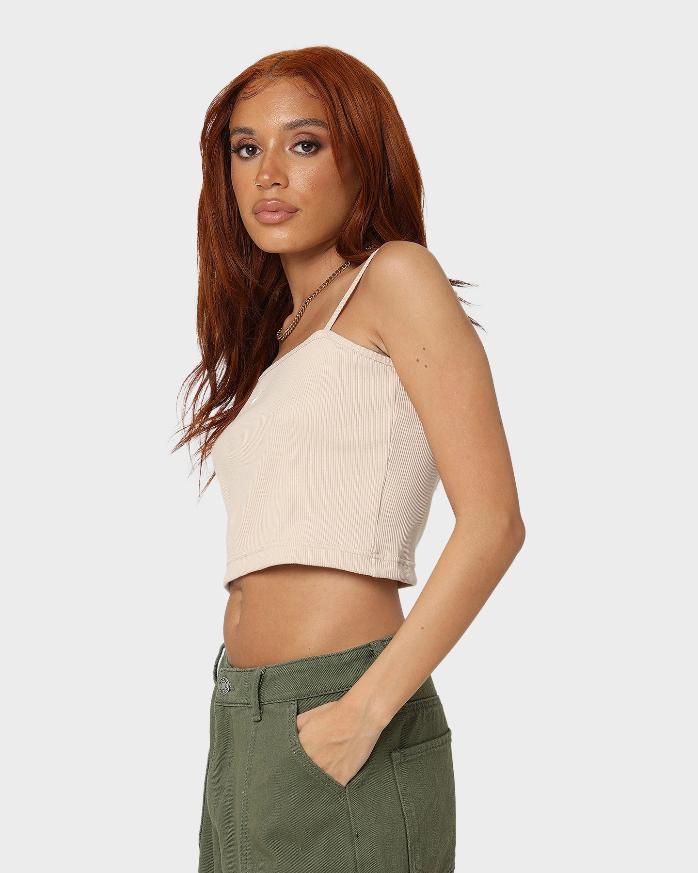 Nike Women's Sportswear Essential Ribbed Crop Top Sanddrift